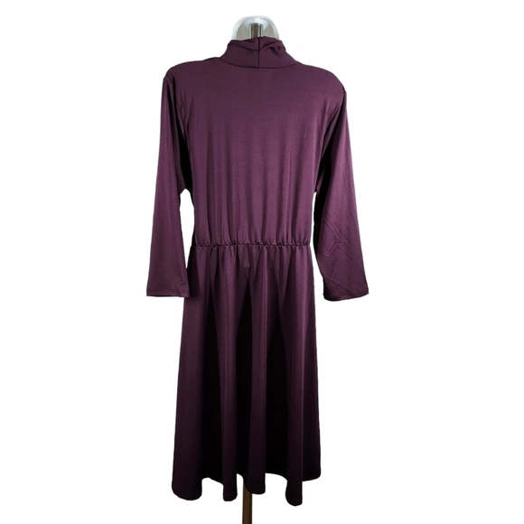 BYdesign PRESCOTT 3/4 SLEEVE FIT AND FLARE BELTED FAUX WRAP DRESS - Picture 2 of 9